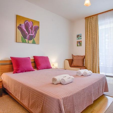 Cozy One-Bedroom Apartment With Nature View By Flat Mаnager Разлог Екстериор снимка