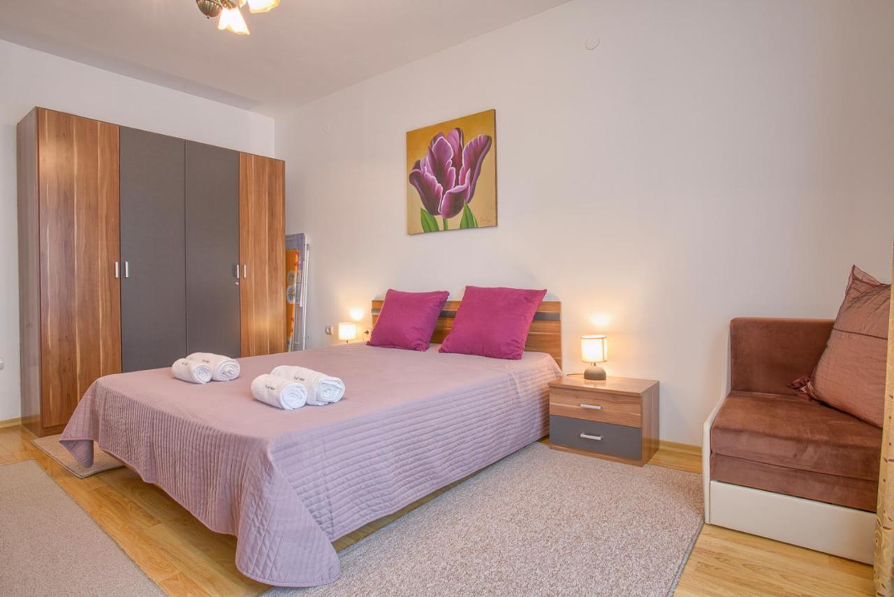 Cozy One-Bedroom Apartment With Nature View By Flat Mаnager Разлог Екстериор снимка